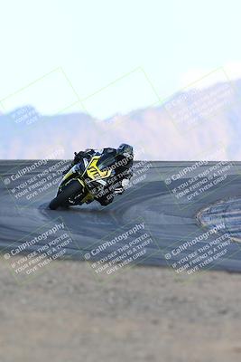 media/Nov-16-2024-CVMA (Sat) [[0e4bb1f32f]]/Race 11-Amateur Supersport Open/